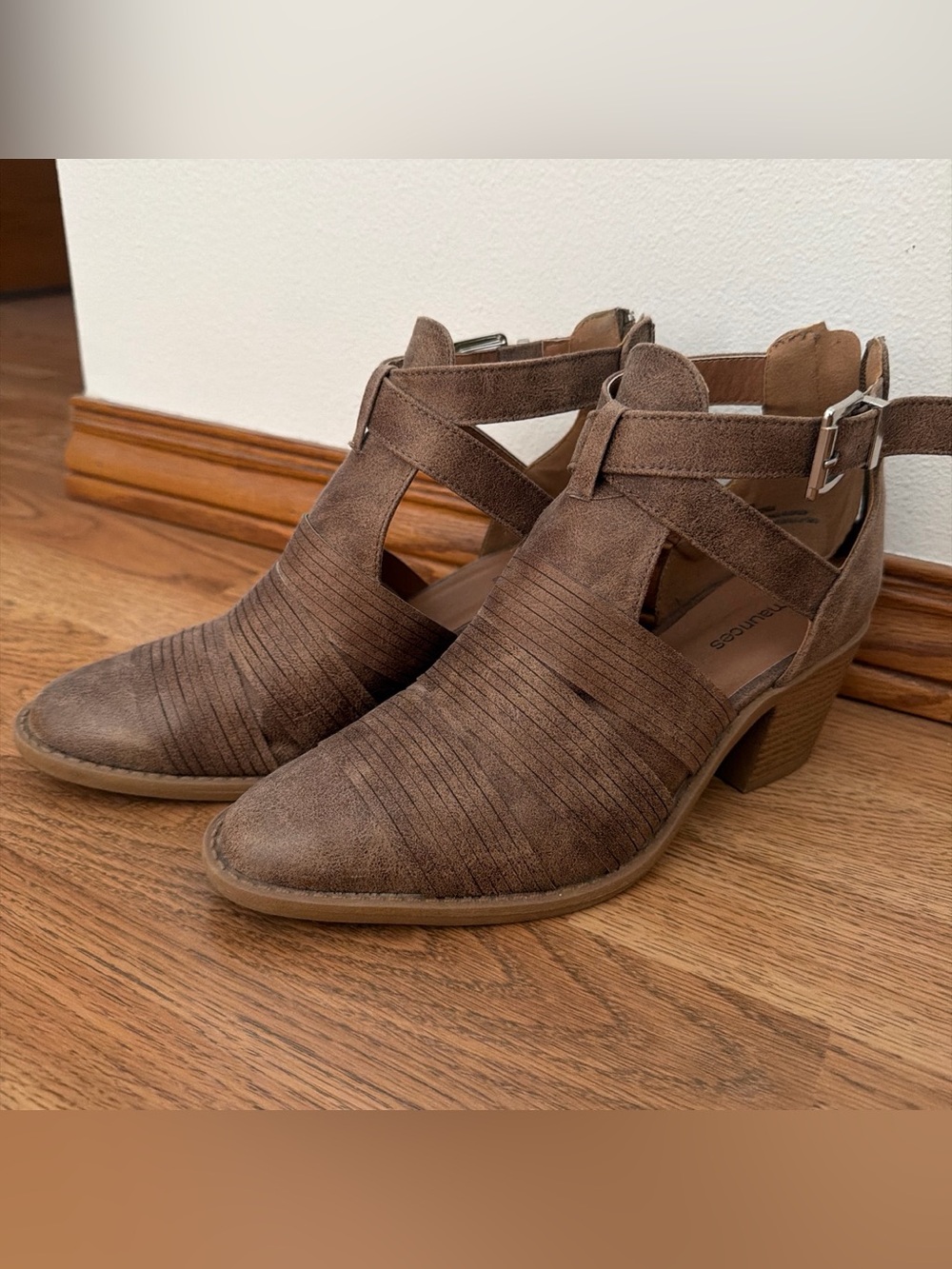 Women's Brown Cutout Block Heel Ankle Boots